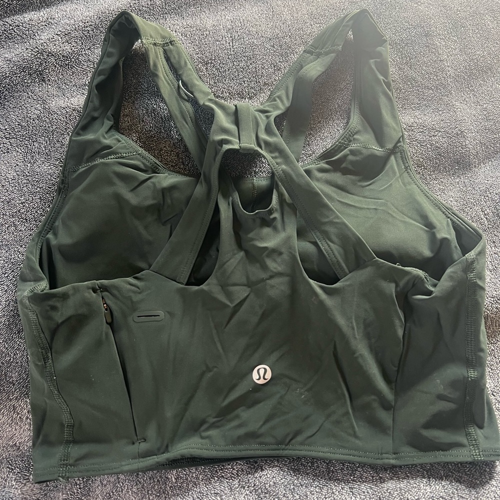 Lululemon sports bra